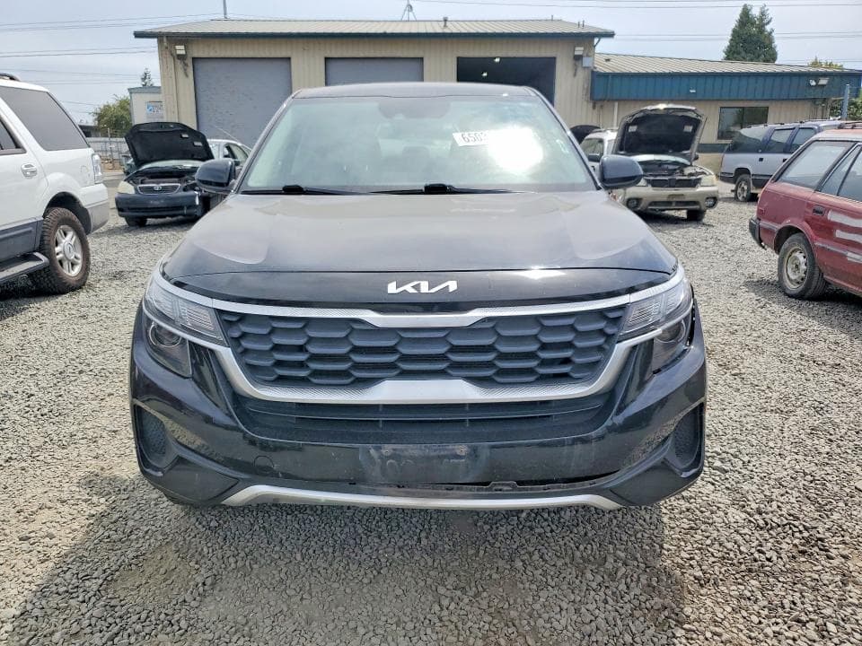 2022 KIA SELTOS LX 5