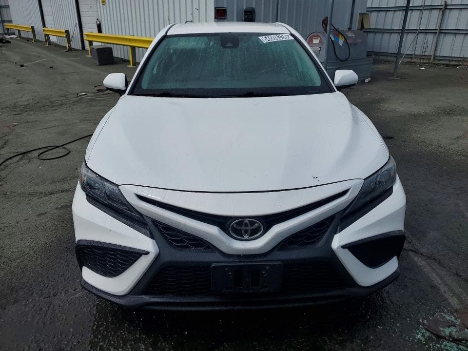 2022 TOYOTA CAMRY SE 5