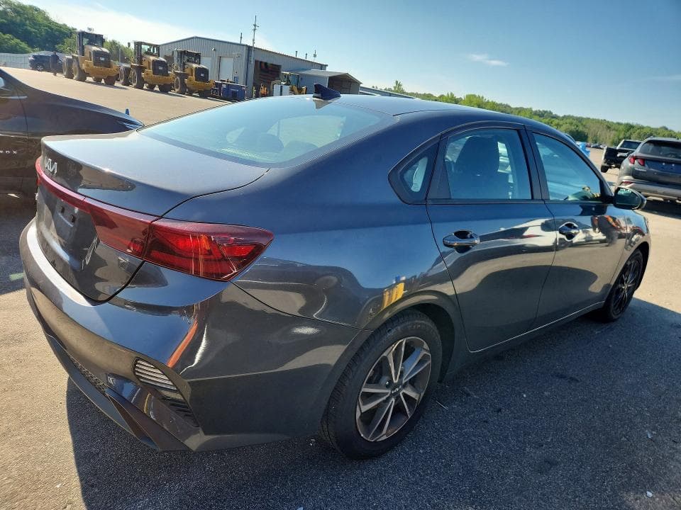 2023 KIA FORTE LXS 3