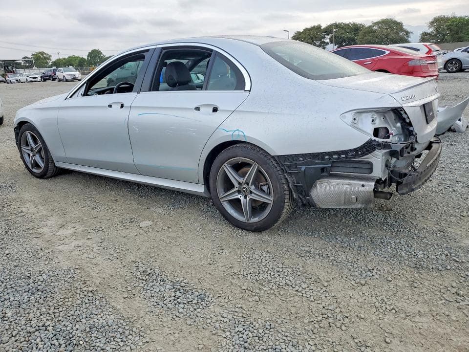 2019 MERCEDES-BENZ E 300 2