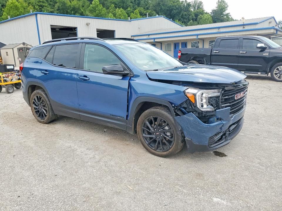 2024 GMC TERRAIN SLE 4
