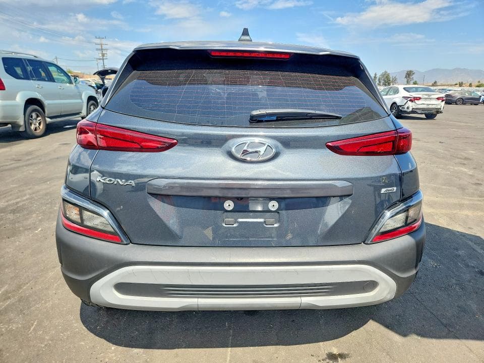 2022 HYUNDAI KONA SE 6