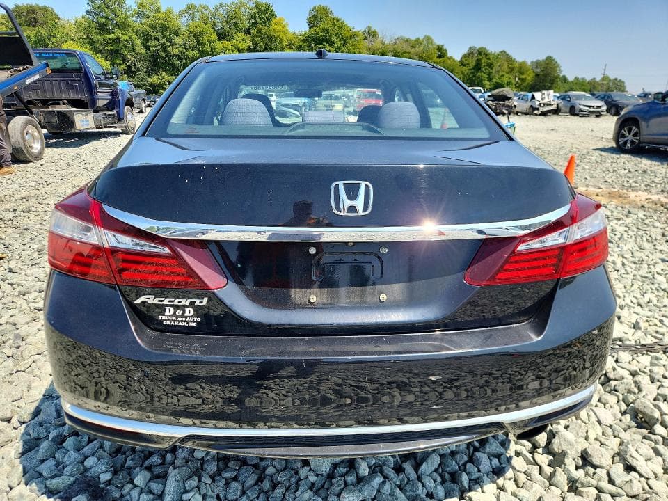 2017 HONDA ACCORD EX 6