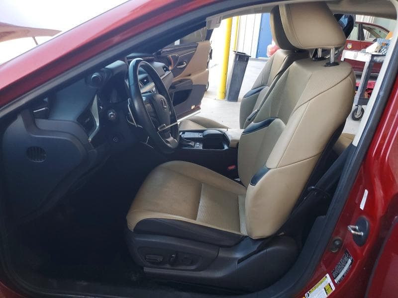 2020 LEXUS ES 300H 7