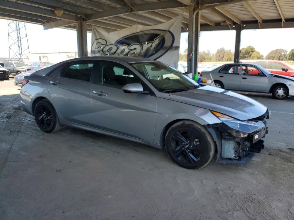 2021 HYUNDAI ELANTRA SEL 4