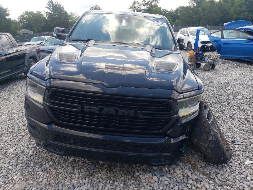 2019 RAM 1500 LARAMIE 5