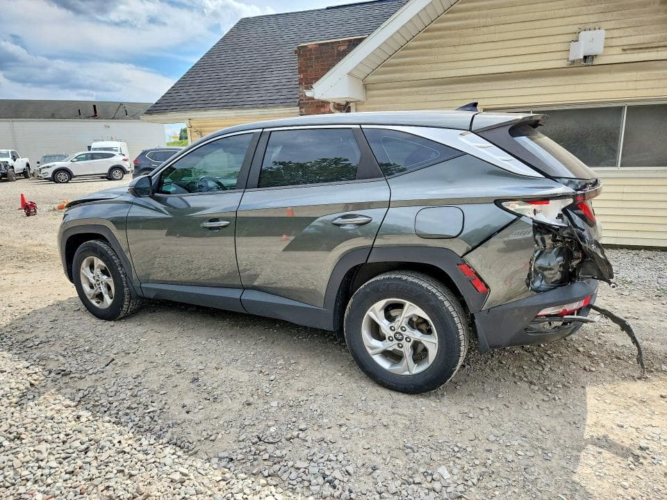 2022 HYUNDAI TUCSON SE 2