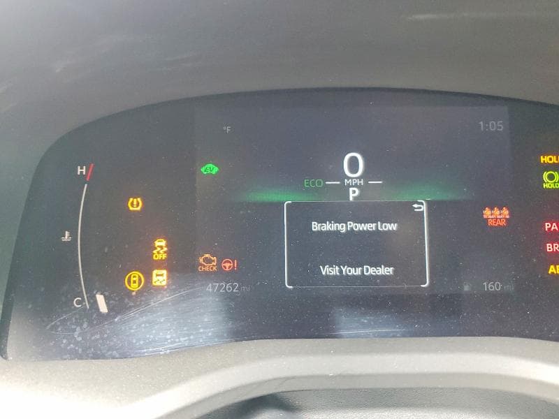 2025 TOYOTA CAMRY SE 9