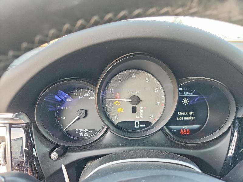 2025 PORSCHE MACAN S 9