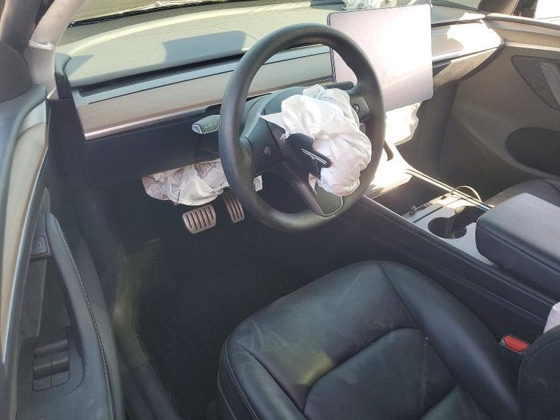 2024 TESLA MODEL Y 8