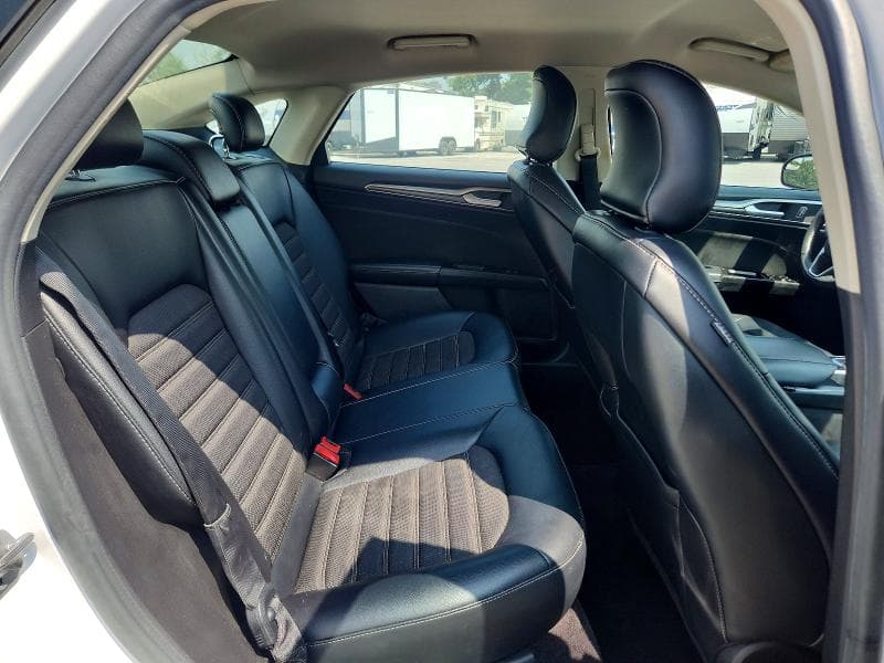 2017 FORD FUSION SE 10
