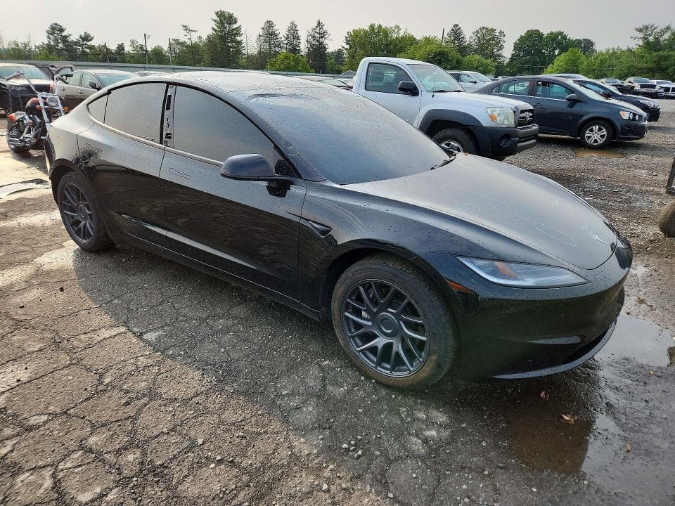 2025 TESLA MODEL 3 4