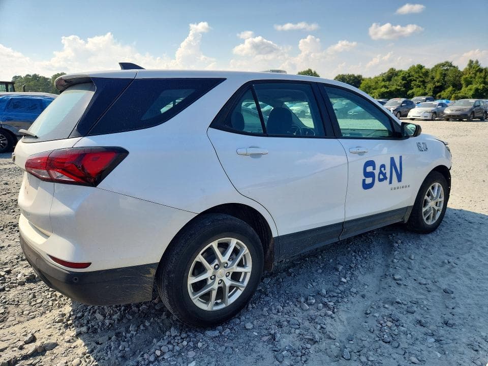 2024 CHEVROLET EQUINOX LS 3