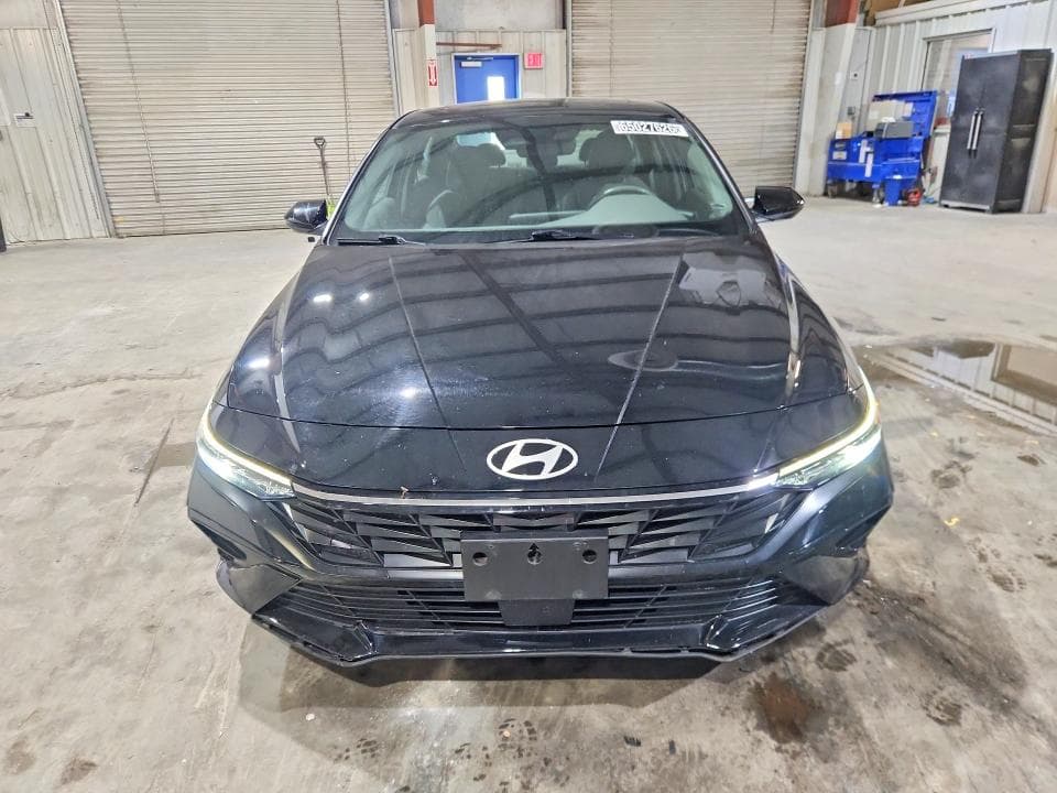 2025 HYUNDAI ELANTRA SEL 5