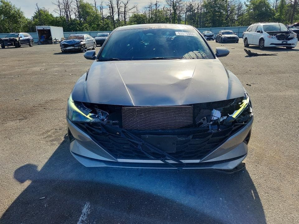 2021 HYUNDAI ELANTRA SE 5