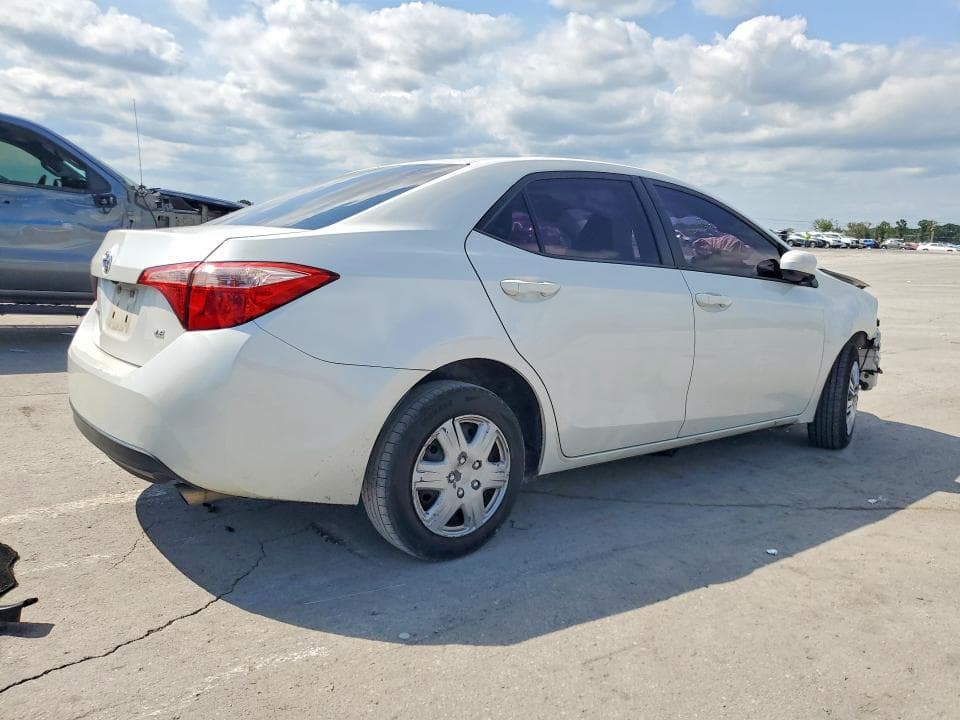 2017 TOYOTA COROLLA LE 3