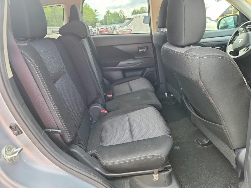 2017 MITSUBISHI OUTLANDER ES 11