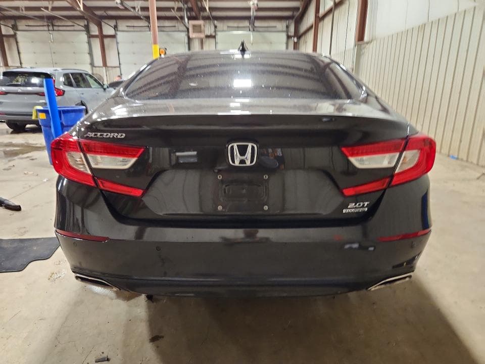 2018 HONDA ACCORD TOURING 6