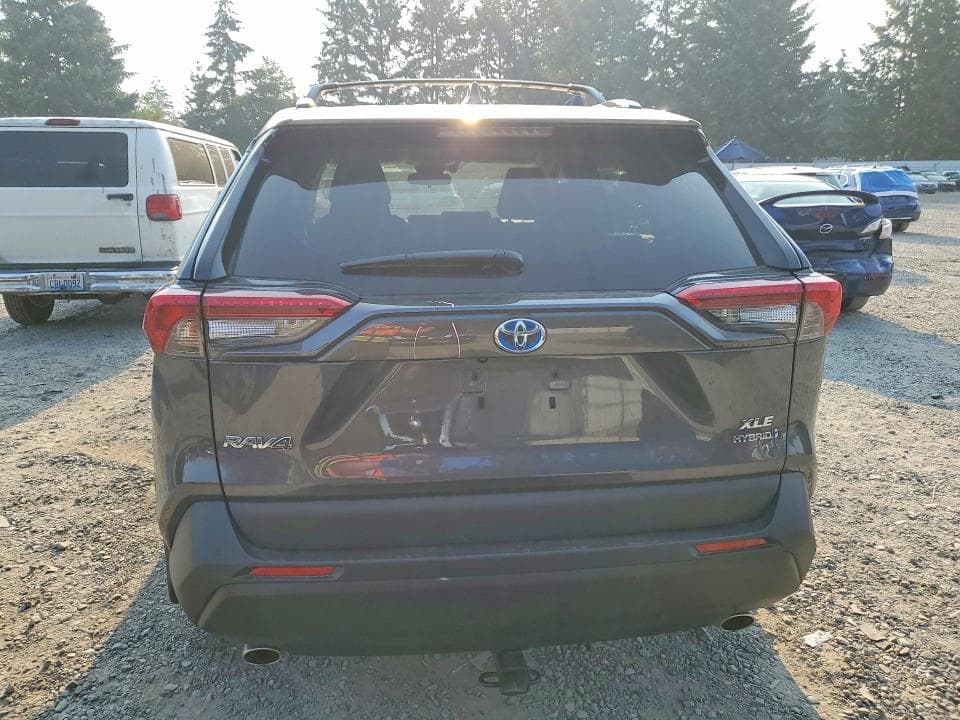 2019 TOYOTA RAV4 HYBRID XLE 6