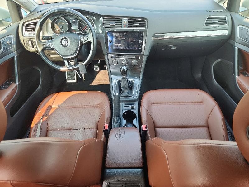 2019 VOLKSWAGEN GOLF ALLTRACK S 8