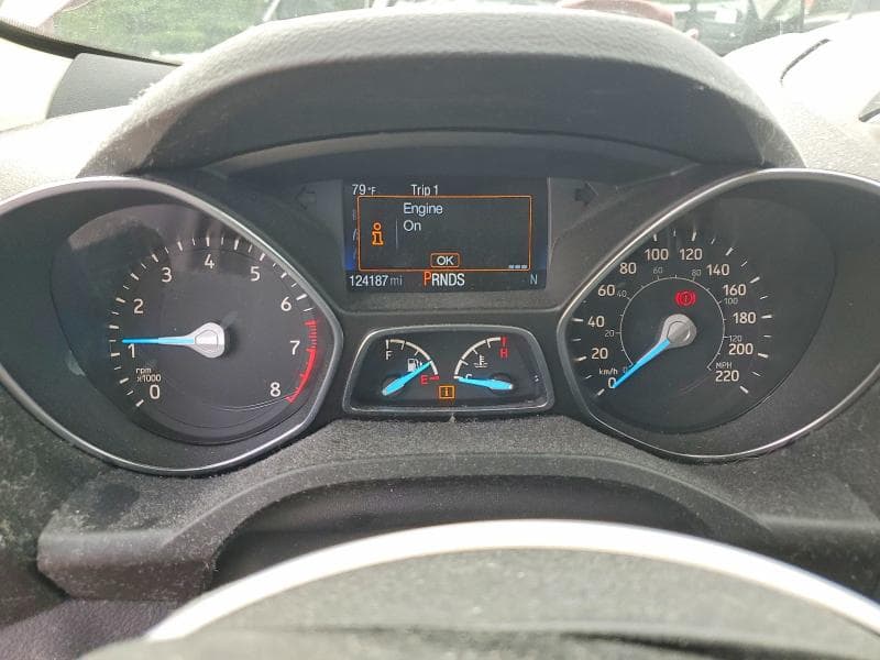 2017 FORD ESCAPE SE 9