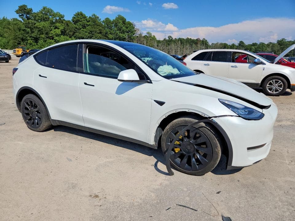 2022 TESLA MODEL Y 4