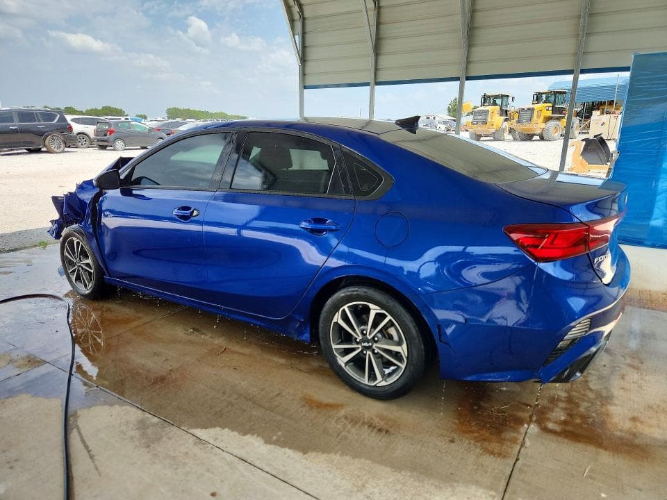 2023 KIA FORTE LXS 2