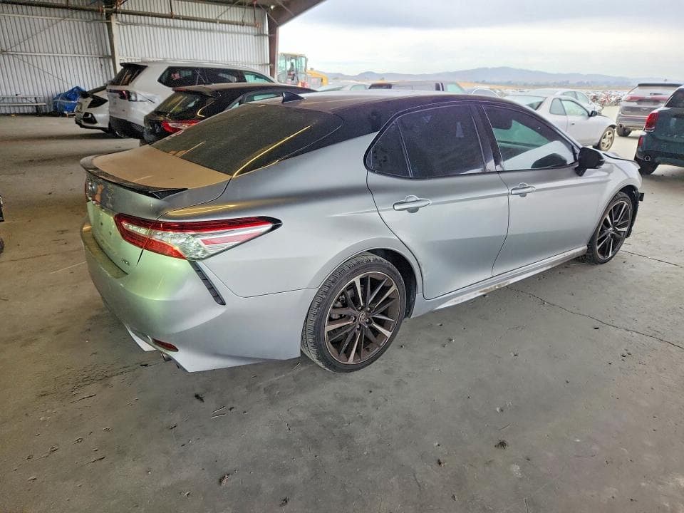 2020 TOYOTA CAMRY XSE 3
