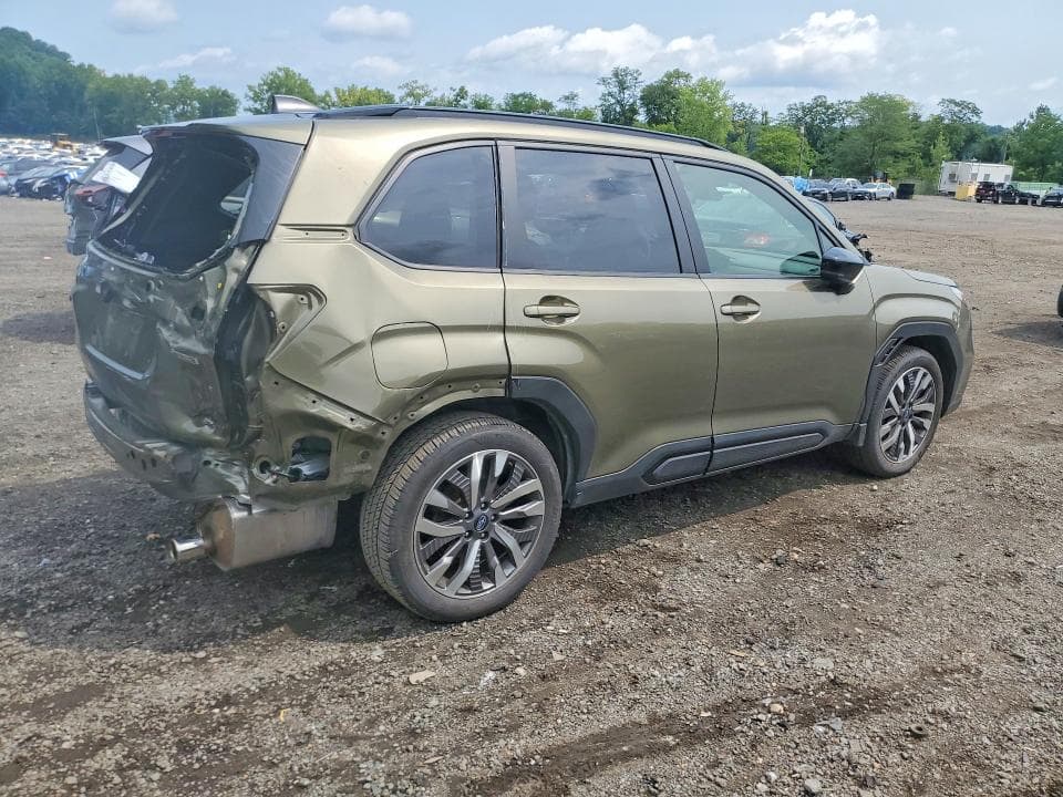 2025 SUBARU FORESTER TOURING 3