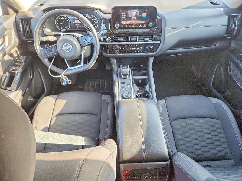 2022 NISSAN PATHFINDER SV 8