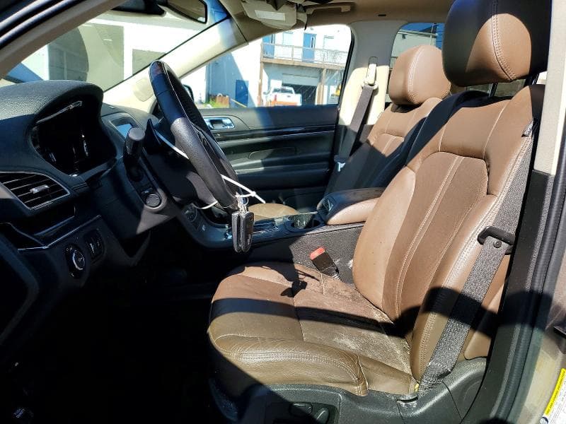 2018 LINCOLN MKT 7