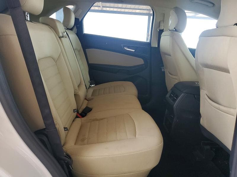 2017 FORD EDGE SE 10