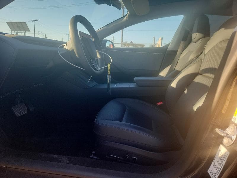 2025 TESLA MODEL 3 7