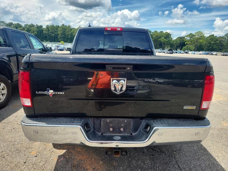 2017 RAM 1500 SLT 6