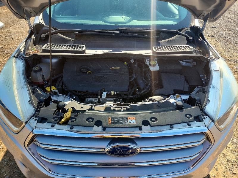 2017 FORD ESCAPE SE 11