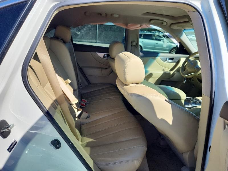 2017 INFINITI QX70 BASE 10
