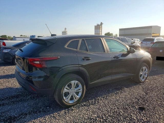 2024 CHEVROLET TRAX LS 3
