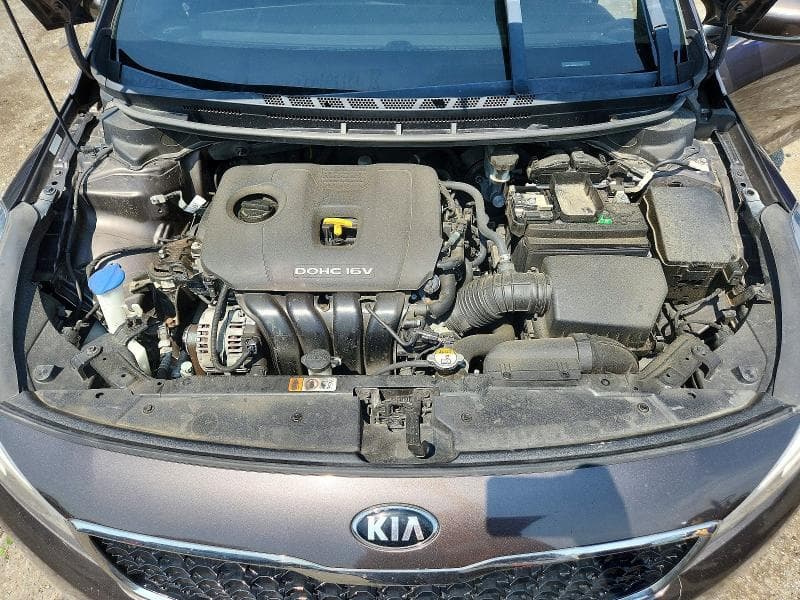 2017 KIA FORTE LX 11