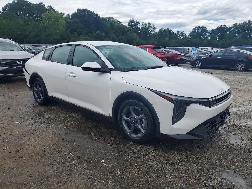 2026 KIA K4 LXS 4