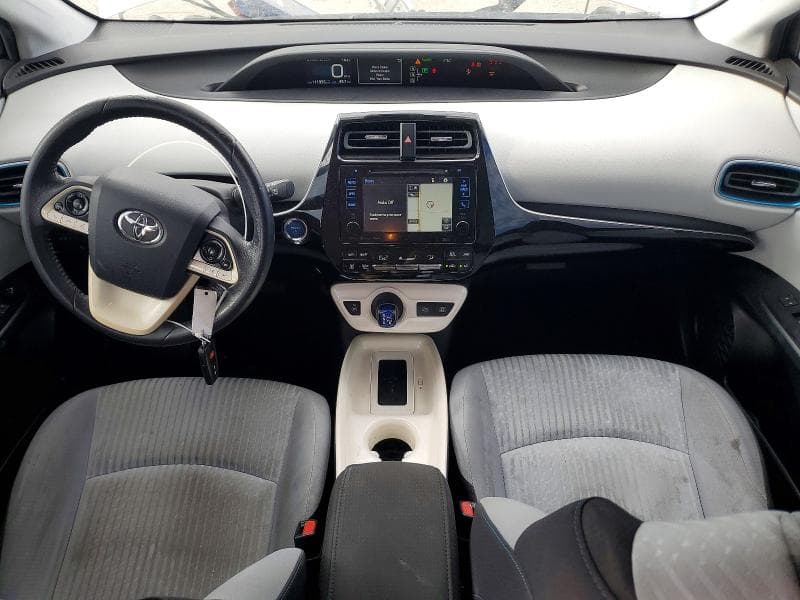 2017 TOYOTA PRIUS THREE 8