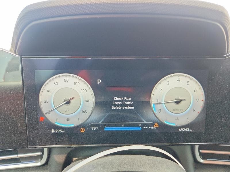 2022 HYUNDAI ELANTRA LIMITED 9