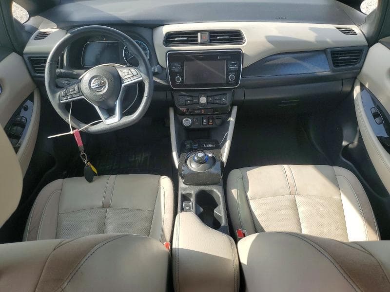 2019 NISSAN LEAF SL 8