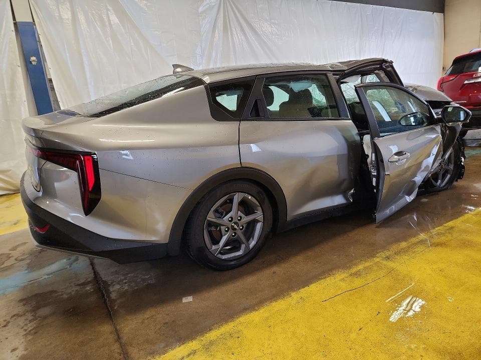 2025 KIA K4 LXS 3