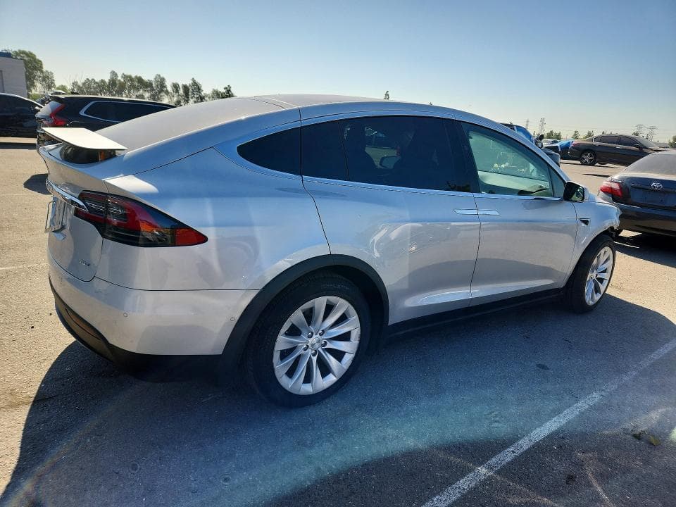 2017 TESLA MODEL X 3