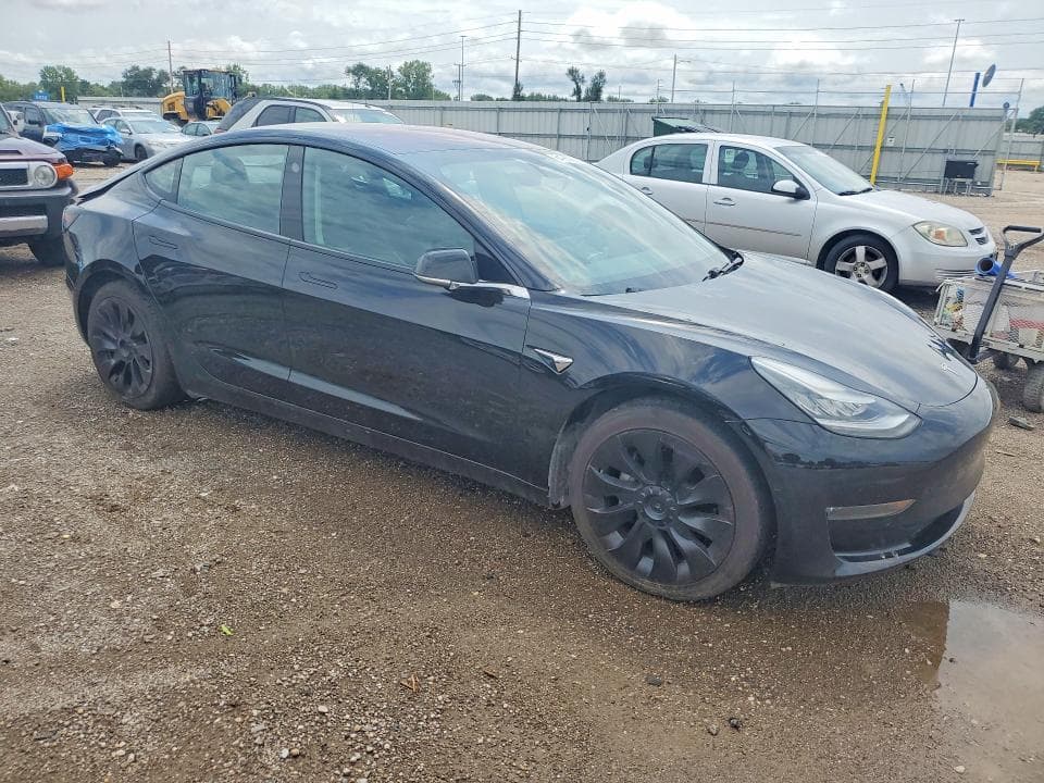 2018 TESLA MODEL 3 4