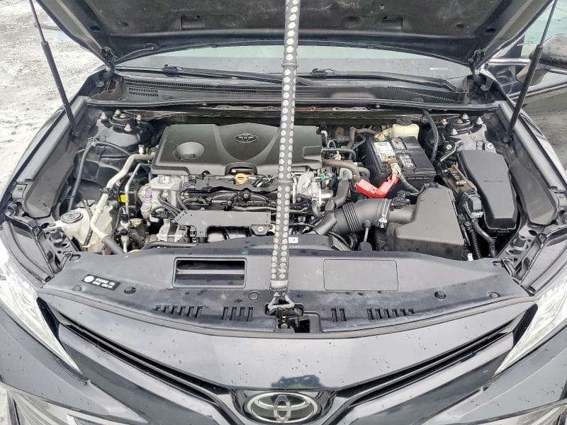 2018 TOYOTA CAMRY XLE 11