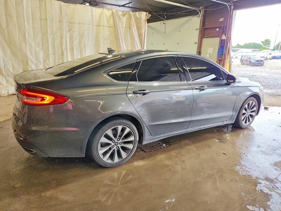 2020 FORD FUSION SE 3