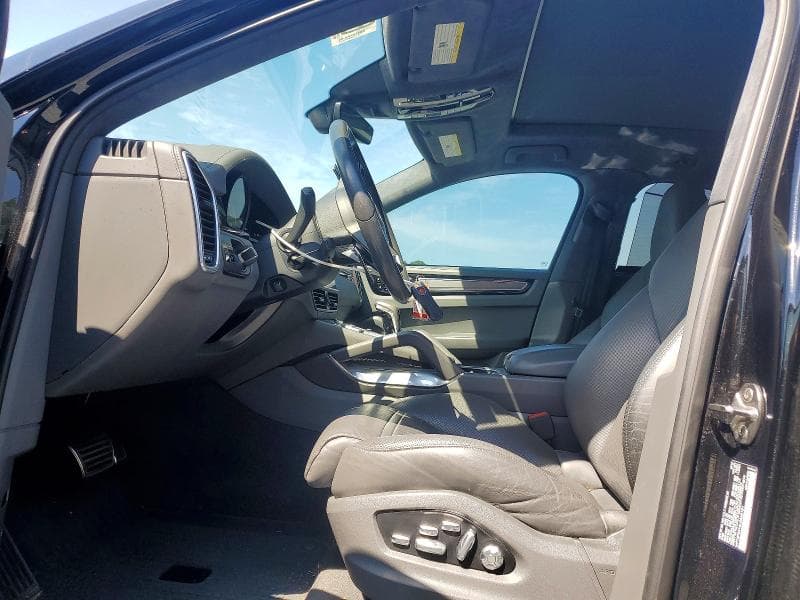 2020 PORSCHE CAYENNE TURBO COUPE 7