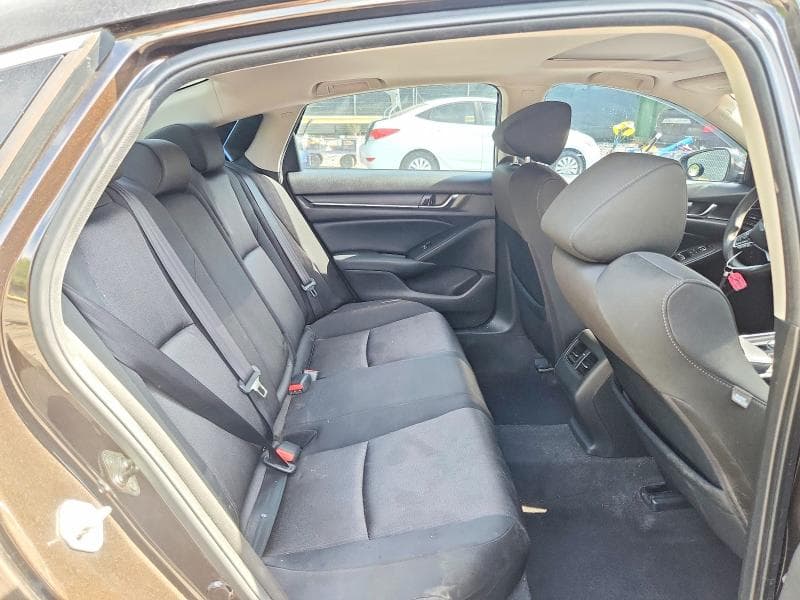 2018 HONDA ACCORD EX 10
