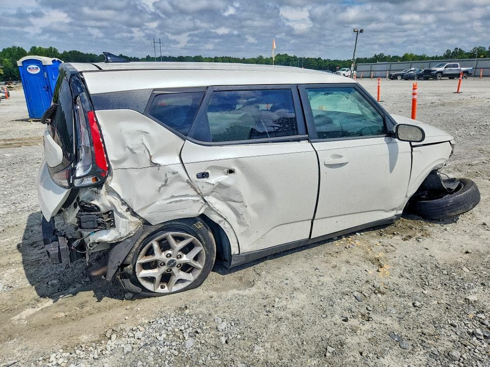 2023 KIA SOUL LX 3